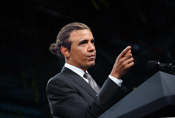 US President Barack Obama speaks on the economy in the NanoFab Extension Building on May 8, 2012 following a tour of the College of Nanoscale Science and Engineering 