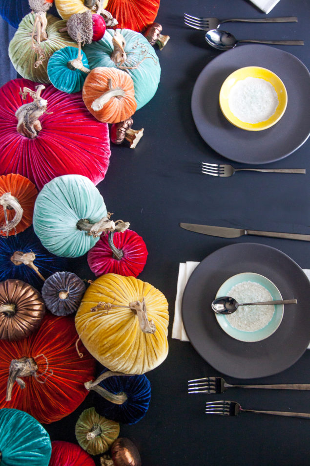 velvet-pumpkin-matte-black-tablescape-16-copy-e1477336067279-1